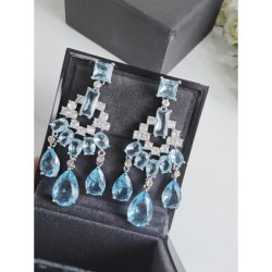 The height of popularity is indicated Earrings 2023SS PIAGET Piaget